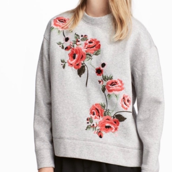 H & M embroidered sweatshirt never worn - Picture 4 of 13